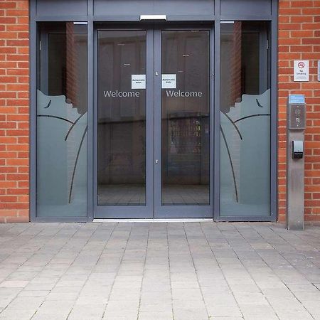 Travelodge High Wycombe Central Exteriör bild