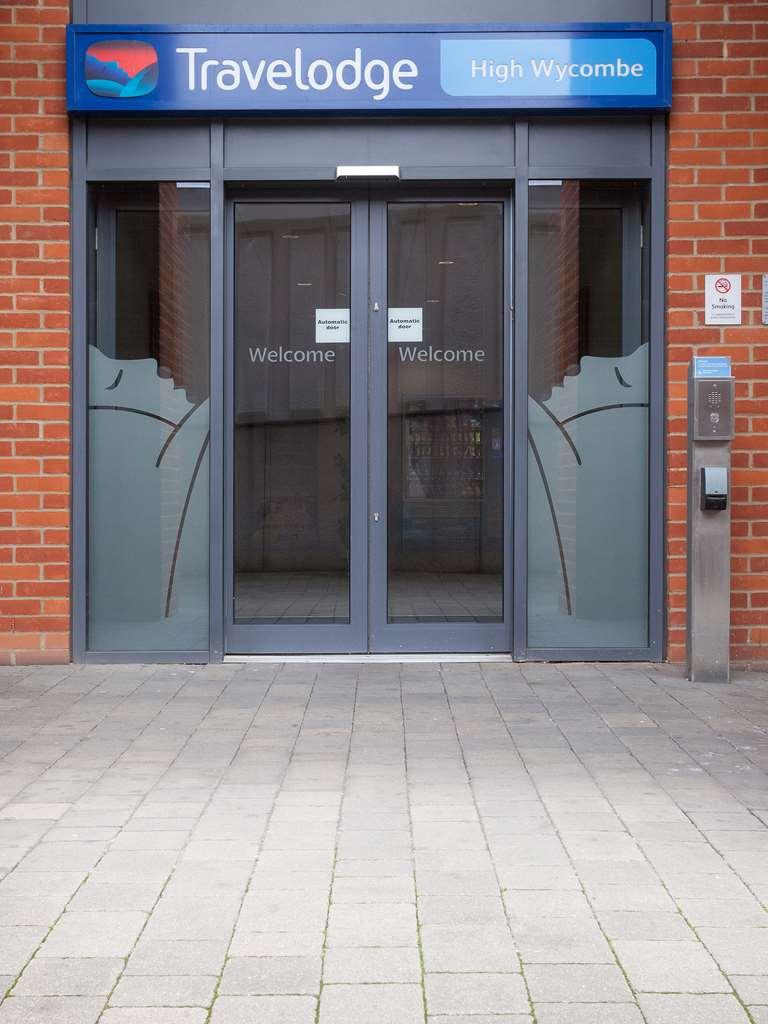 Travelodge High Wycombe Central Exteriör bild