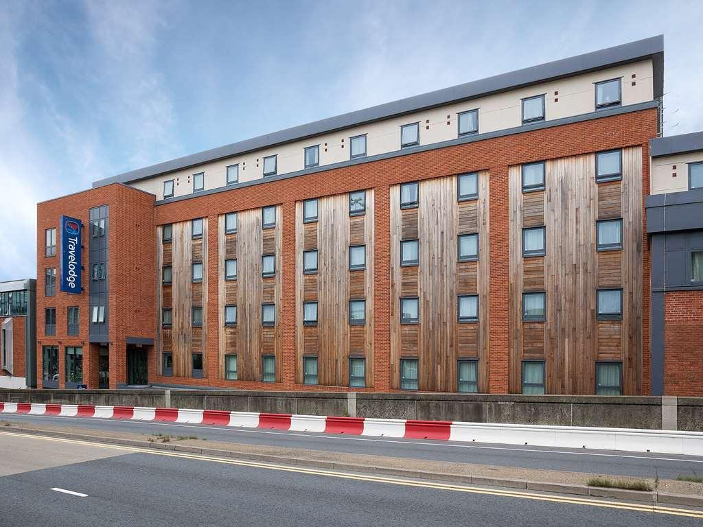 Travelodge High Wycombe Central Exteriör bild